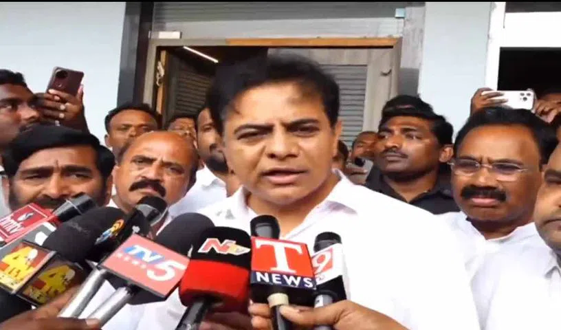 Hydraa | హైదరాబాద్‌ పుప్పాలగూడలో అక్రమ నిర్మాణాలను హైడ్రా అధికారులు కూల్చివేశారు.